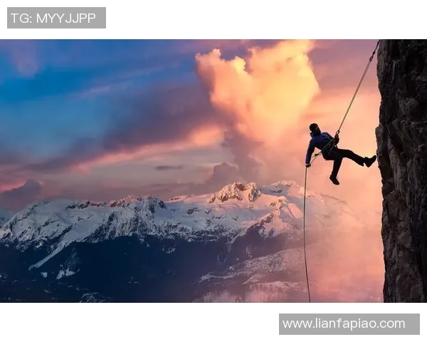 南京极限运动队逆袭攀岩联赛的奋斗历程与荣耀时刻