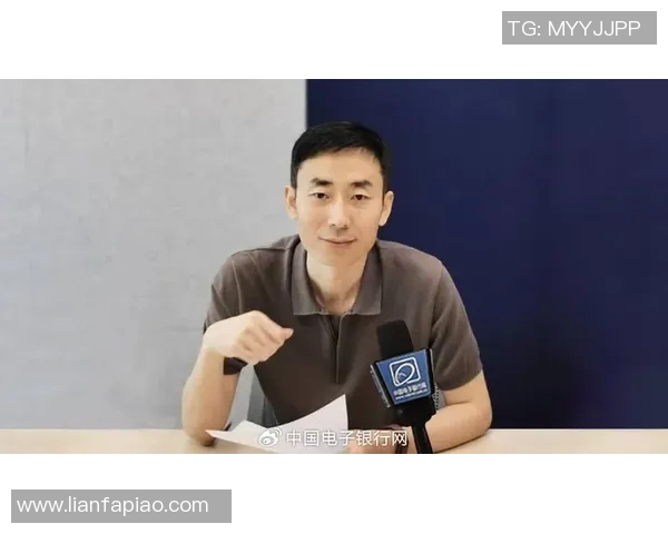 周磊专访:从青涩球员到篮球教练的成长与思考之路 周磊专访:从青涩球员到篮球教练的成长与思考之路