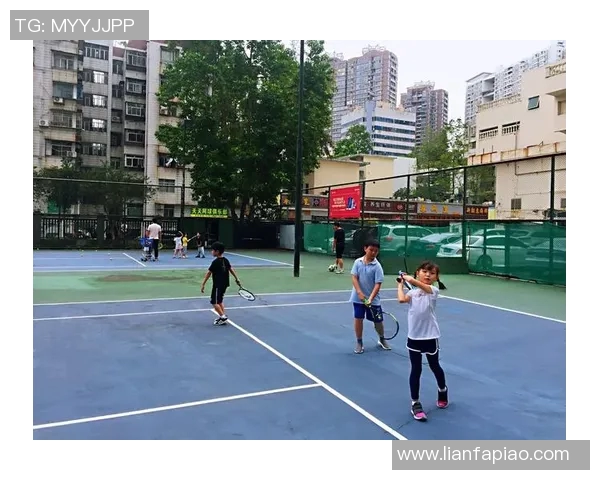 重庆网球队的蜕变与成长：一段关于拼搏与梦想的网球纪实之旅