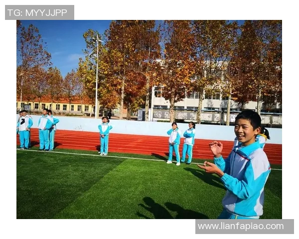 恩佐的成长之路：从天才少年到足球场上的璀璨明星