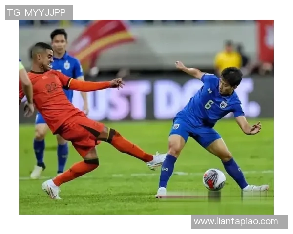 日本与泰国足球对决赛果揭晓引发热议与讨论