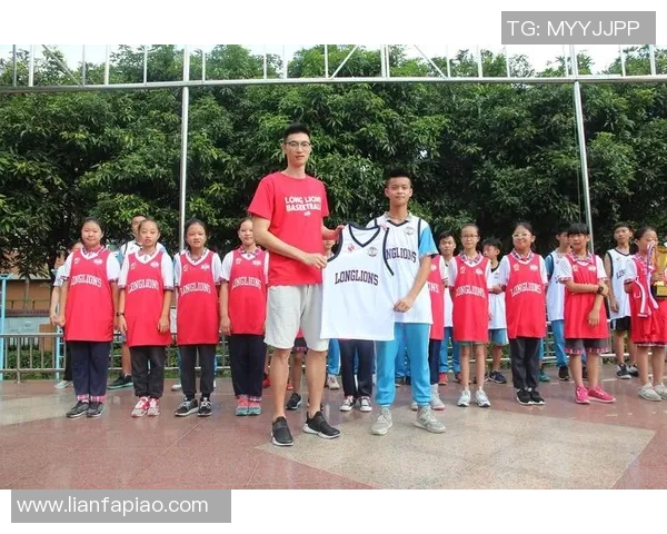 朱旭航的成长之路：从平凡少年到卓越领袖的奋斗历程与启示