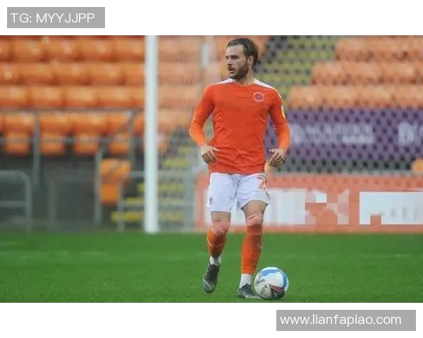 伊普斯维奇主场迎战布莱克浦争夺关键三分的精彩对决