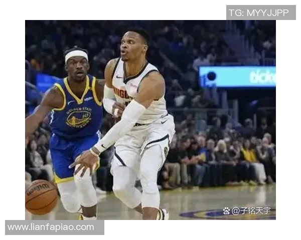 勇士与掘金常规赛对决精彩回顾及赛季展望分析
