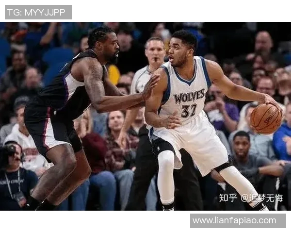 卡尔安东尼唐斯如何在NBA赛场上重塑自己的篮球生涯与领导力