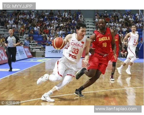 蓝队与安哥拉精彩对决集锦回顾展现激烈比赛瞬间与精彩进球时刻