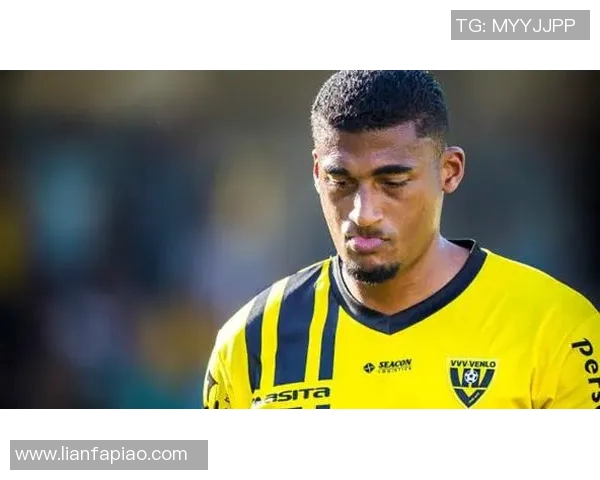 阿尔克马尔主场迎战海伦维恩争夺联赛重要积分的精彩对决